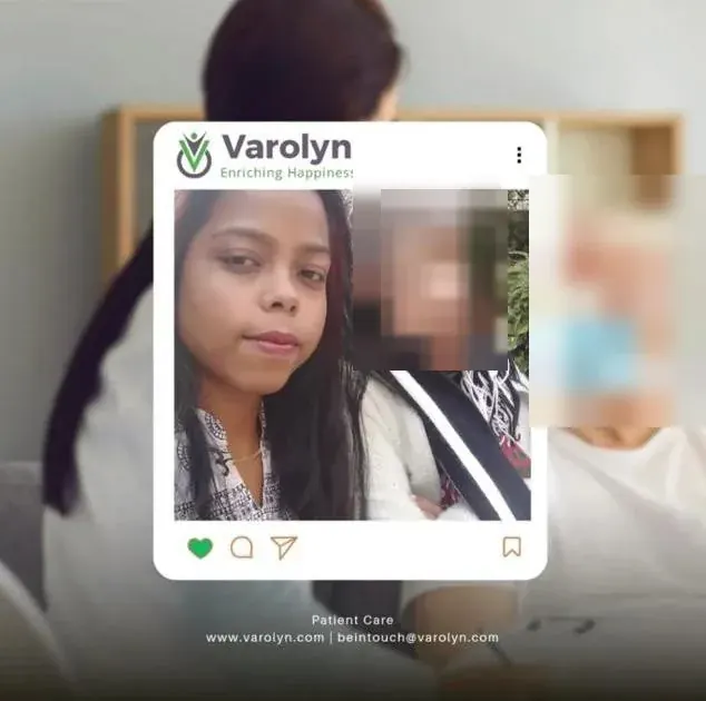Varolyn patient-care moments — caregiver with patients receiving care at home